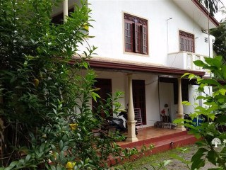 HOUSE for SALE 5 Bed at Kadawatha Urgent