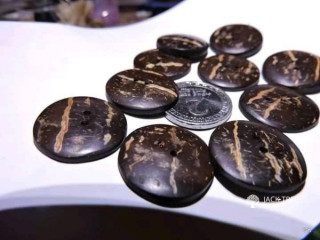Made in srilanka KANDY coconutshell buttons