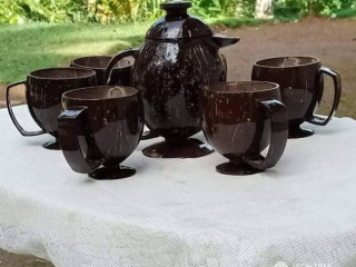 පොල් කටු වලින් නිර්මාණය කරන ලද tea cups set
