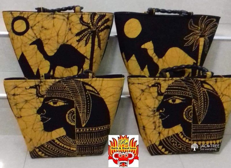 Exclusive handmade batik bag 100% batik.