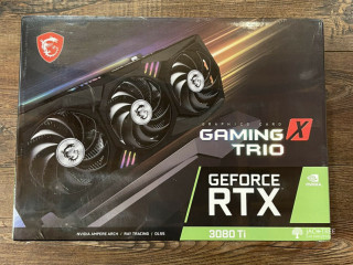 For sale EVGA GeForce RTX 3090 FTW3 ULTRA GAMING