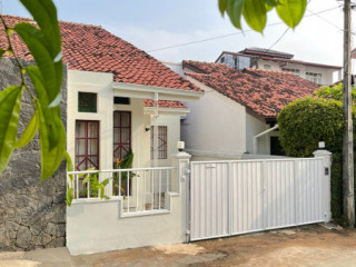 HOUSE FOR  RENTOR LEASE  MIRIHANA, NUGEGODA