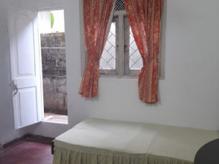 Room wih Private Entrance for Rent at Boralesgamuwa