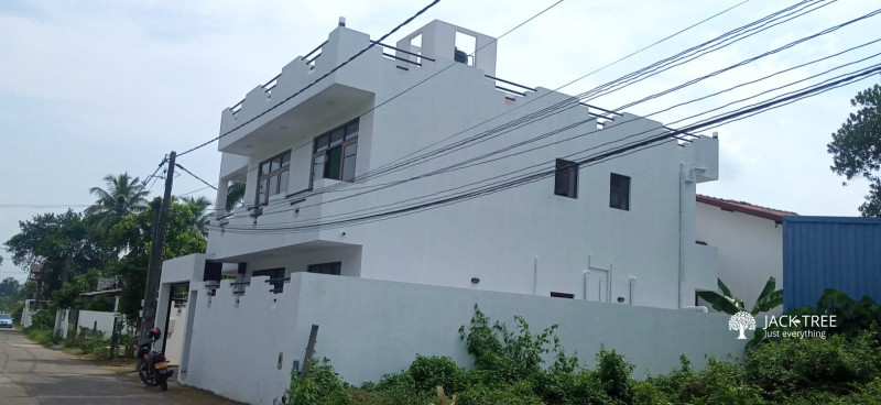BRAND NEW HOUSE FOR SALE IN ATHURUGIRIYA