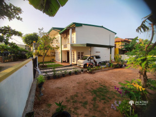 Beautiful House for sale in wattala close by to lyceum