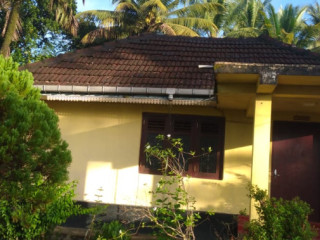 House For Sale In Ratnapura රත්නපුර බටුගෙදර මනරම් පරිසරයක් සහිත ප