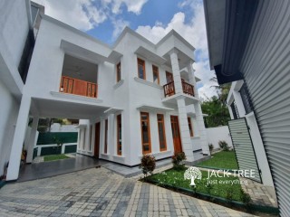 Brand New Luxury House for Sale- Hokandara, Malabe 